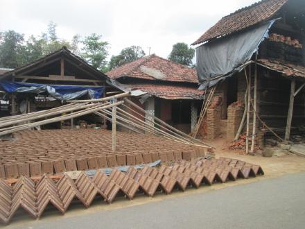 Industri  Genteng dan Batu bata